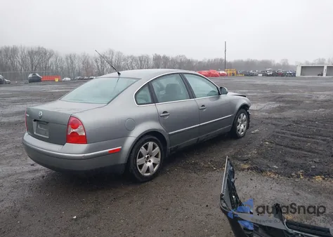 2005 Volkswagen Passat Gls 1.8T z USA, uszkodzony, nr VIN WVWAD63B45P023286